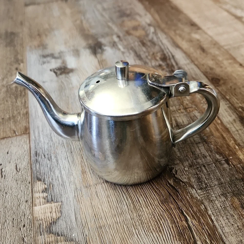 Source Unknown elegant stainless